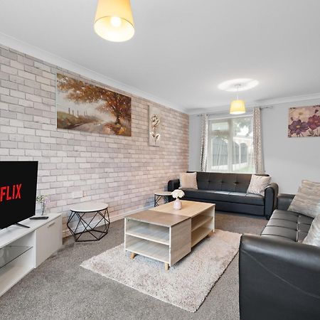 A Charming 3 Bed Home Next To Nec And Birmingham International Airport Marston Green Eksteriør billede