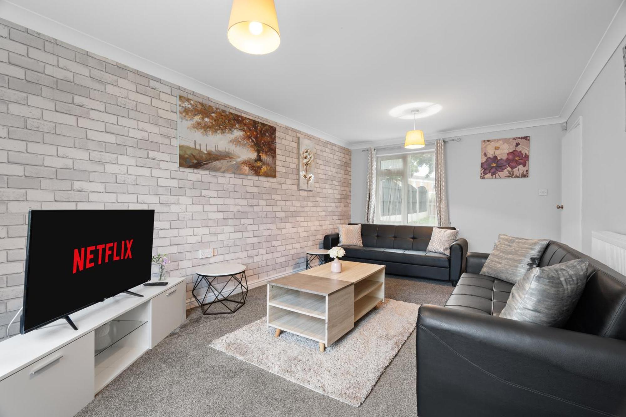 A Charming 3 Bed Home Next To Nec And Birmingham International Airport Marston Green Eksteriør billede