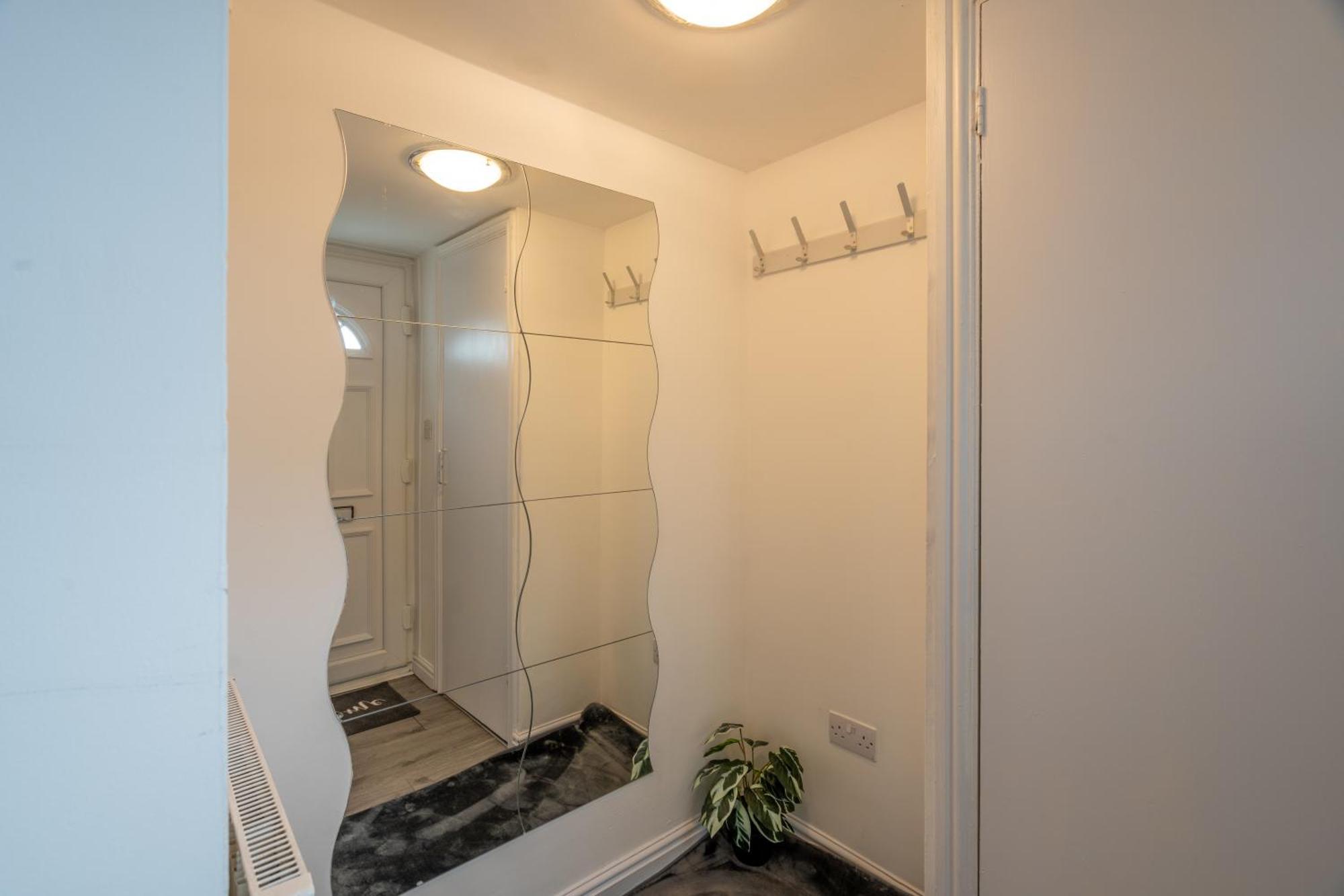 A Charming 3 Bed Home Next To Nec And Birmingham International Airport Marston Green Eksteriør billede